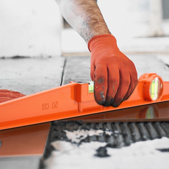 Accurate and Durable Supercast Spirit Level for Precise Measurements | KSEIBI