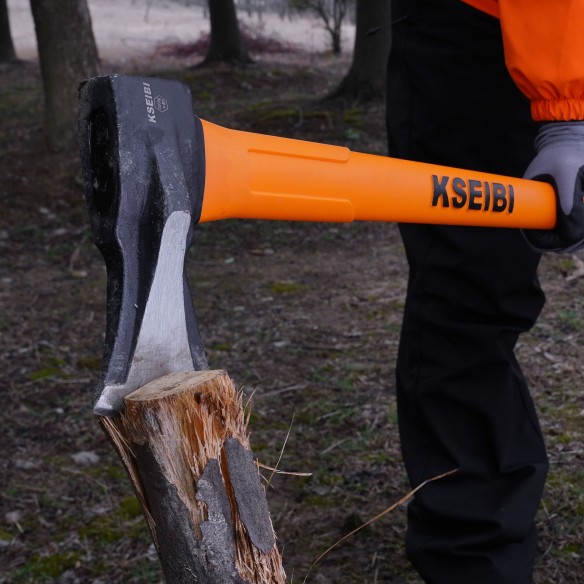 High-Quality Splitting Axe With Fiberglass Handle for Efficient Wood Splitting | KSEIBI