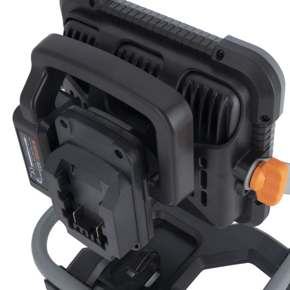 Power up Your Projects with the KLI 20V-20 Cordless Light | KSEIBI