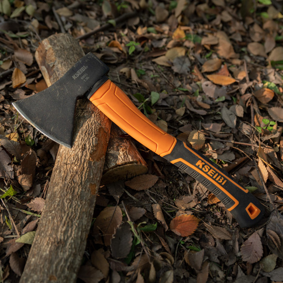 High-Quality Axe with Durable Fiberglass Handle for Precision Woodcutting | KSEIBI